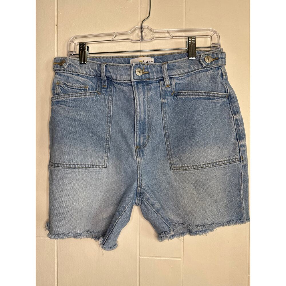 Loft straight denim shorts size 28/ 6